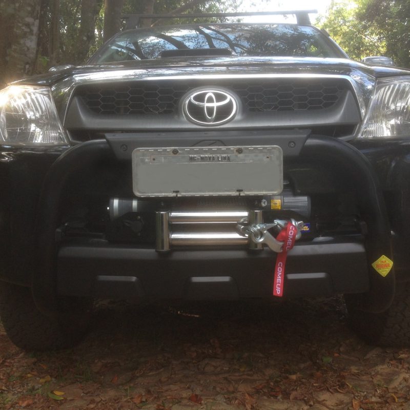 Suporte de Guincho Interno Warn Nova Toyota Hilux