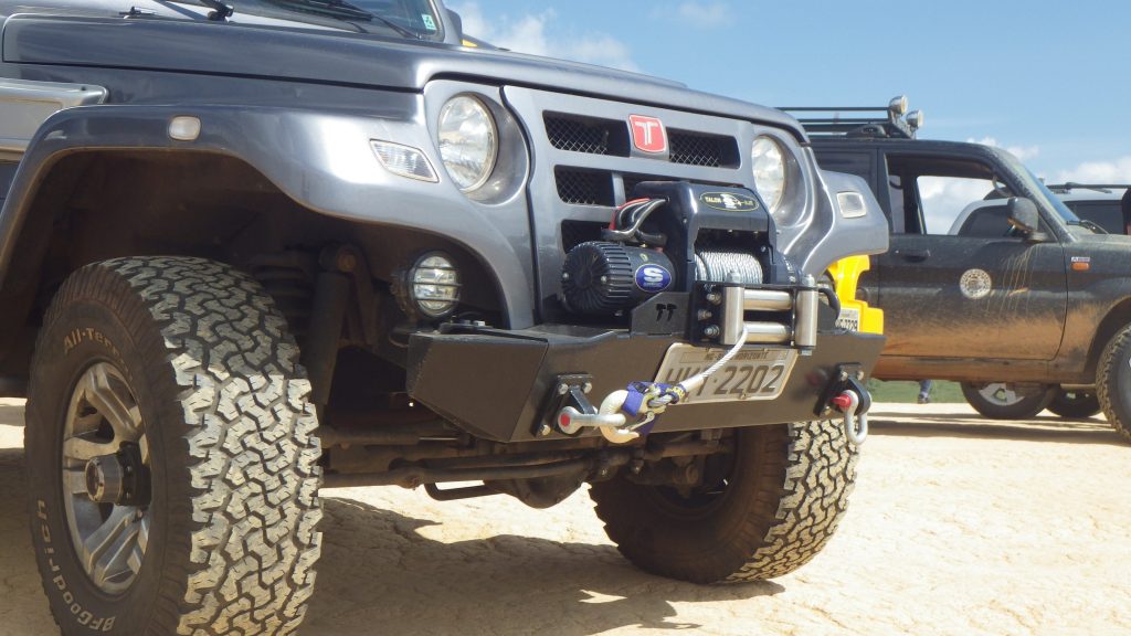 Para-Choque Suporte de Guincho Warn Troller T4 09 a 13 - Image 3