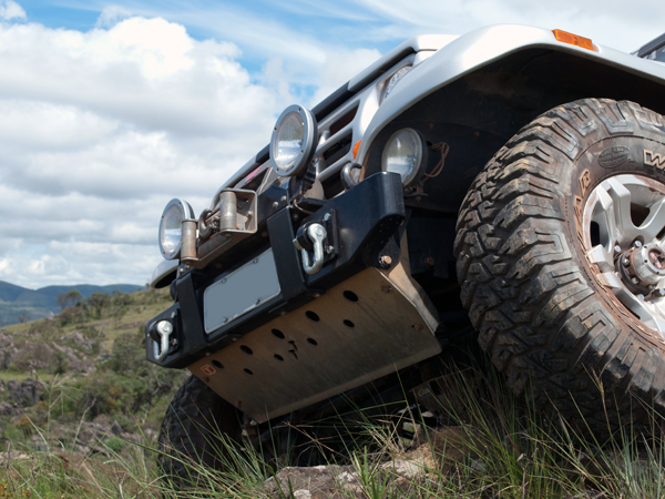 Para-Choque diant.ANGULADO Troller T4 01 a 08