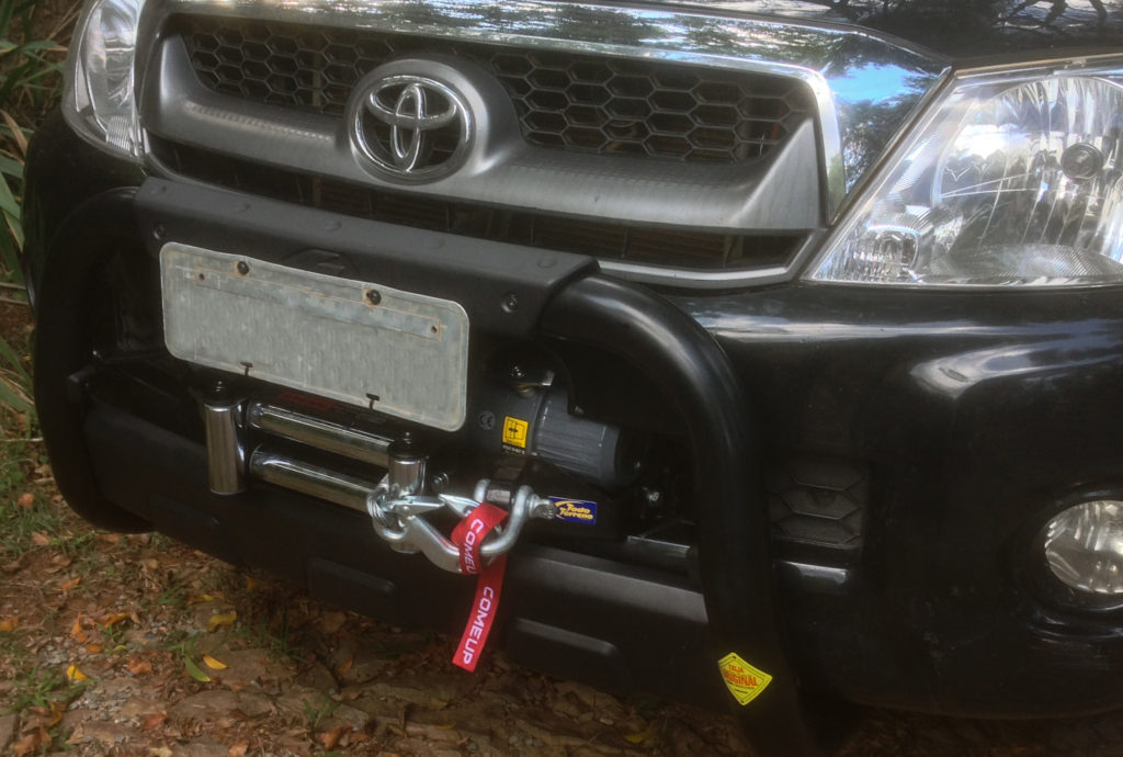 Suporte de Guincho Interno Warn Nova Toyota Hilux - Image 5