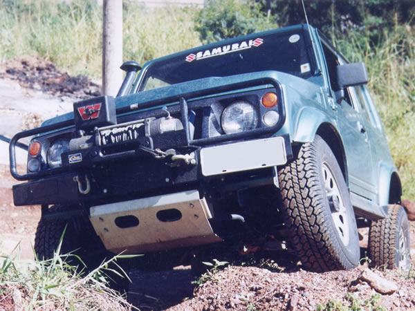 Peito de Aço Suzuki Samurai
