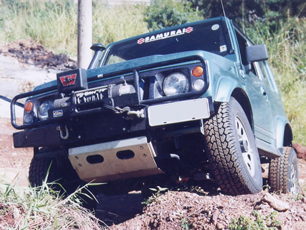 Para-Choque Suzuki Samurai